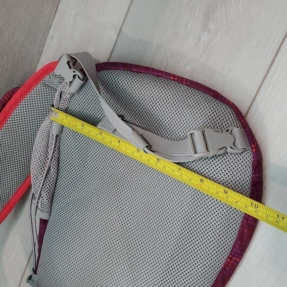 Eddie Bauer Womens One Shoulder Outdoor Backpack - Picture 10 of 13